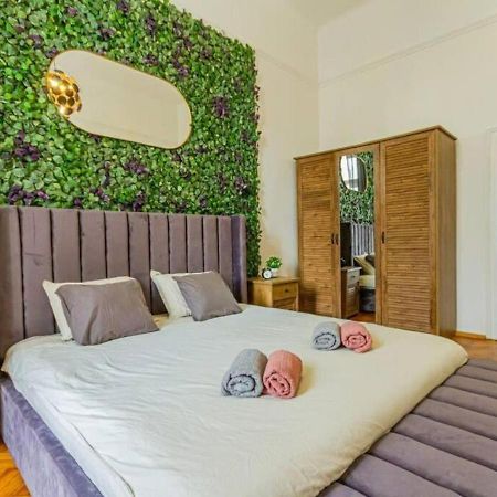 Luxury Apartment By The Famous Vaci Street Budapest Extérieur photo